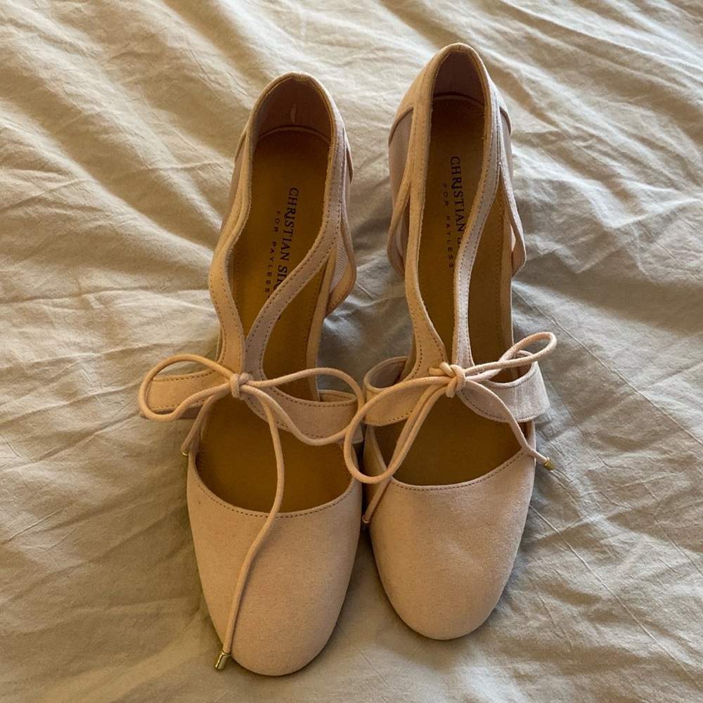 New Christian Siriano light pink suede heel